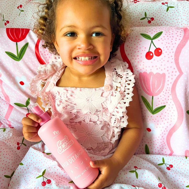 No Nasties Hair Detangling Spray in Strawberry 250ml